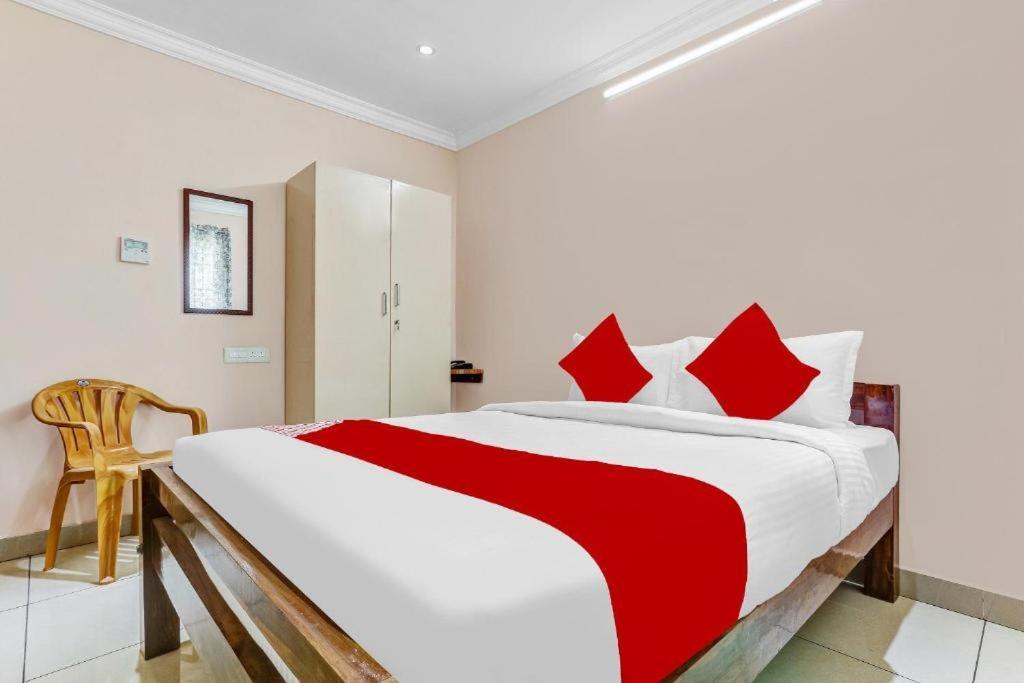 Pn Samy Inn Puduččéri Exteriér fotografie